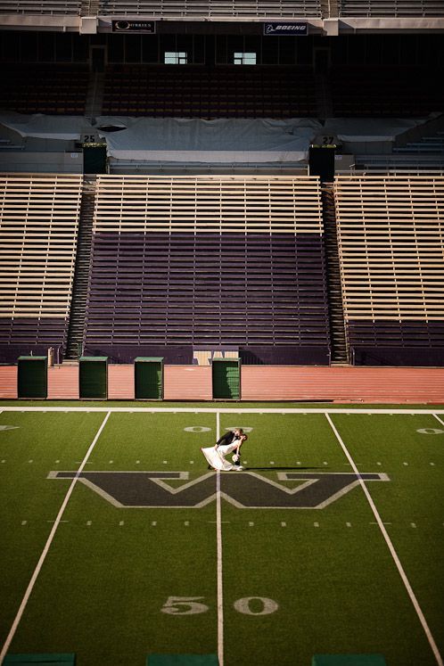 In love, there&rsquo;s beauty in meeting halfway &ndash; especially when it&rsquo;s at the 50-yard-line at Husky Stadium. Share your lovable photos with us using #LoveatUW (Credit: Erin Schedler Photography)