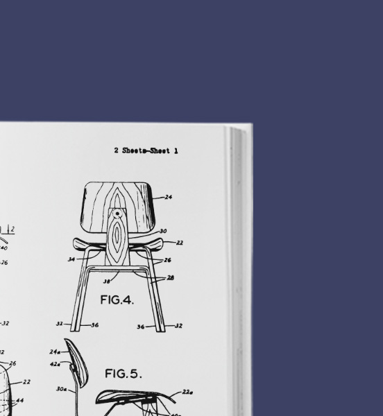 Periódicos y un libro de arquitectura