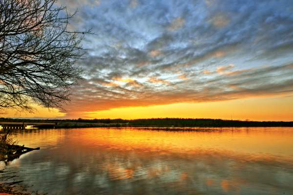 Thunderbird Lake