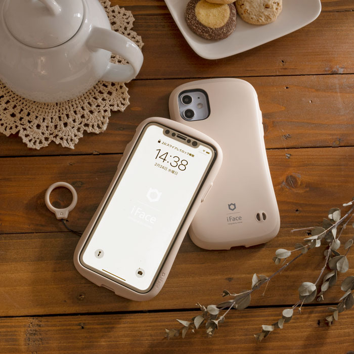 [iPhoneSE3 ケース]iFace First Class Cafe　ベージュ