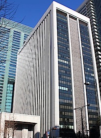 三菱UFJ銀マルチ勧誘・巨額損失事件、被害女性が告訴へ〜銀行側は謝罪するも責任認めずの画像1