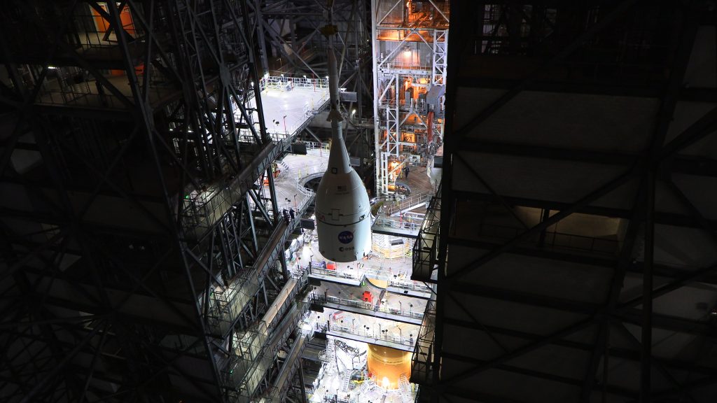 Orion lifted atop SLS rocket in the VAB