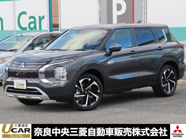 三菱&nbsp;アウトランダー&nbsp;PHEV 2.4 G 4WD&nbsp;元試乗車 禁煙車 スマホ連携ナビ&nbsp;奈良県