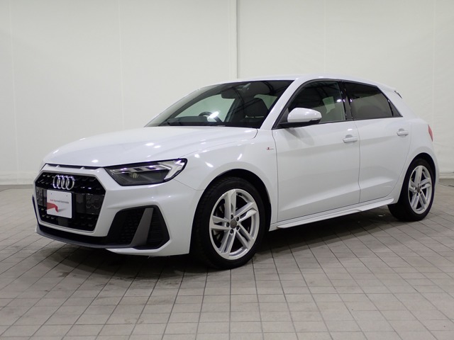 アウディ&nbsp;A1スポーツバック&nbsp;35 TFSI Sライン&nbsp;アシスタンスP MMIナビ リヤカメラ ACC&nbsp;静岡県