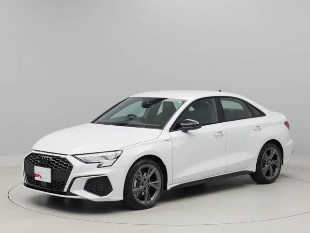 アウディ&nbsp;A3セダン&nbsp;30 TFSI Sライン&nbsp;元当社内使用車 ブラックスタイリング&nbsp;愛知県