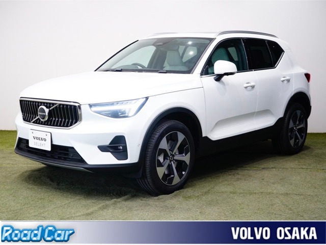 ボルボ&nbsp;XC40&nbsp;ウルトラ B4 AWD 4WD&nbsp;2025モデル 登録済未使用車 SR&nbsp;大阪府