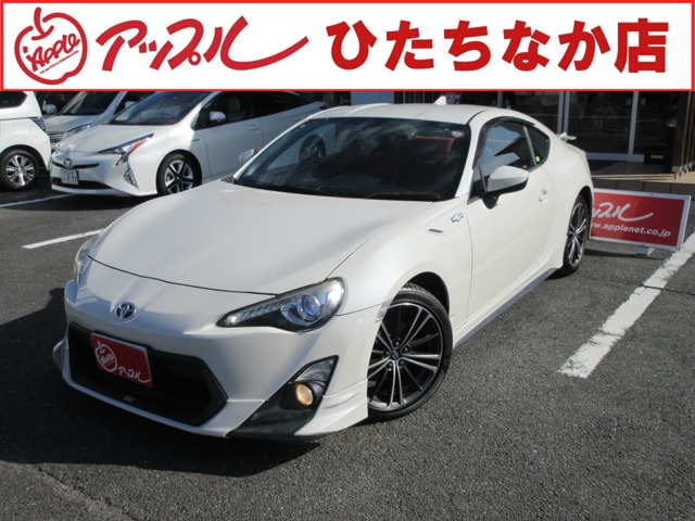 トヨタ&nbsp;86&nbsp;2.0 GT&nbsp;ハーフレザー 純正ナビ TRD製エアロ 6MT&nbsp;茨城県