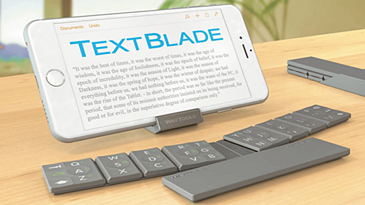 薄さわずか5.5mmで手にすっぽり収まるワイヤレスキーボード「TextBlade」