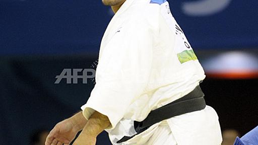 柔道五輪金メダリスト内柴被告、初公判で否認