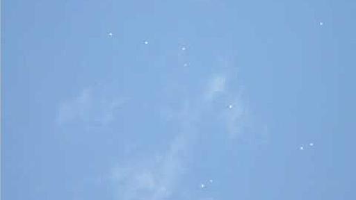 新宿の上空でUFOの大群　2011年5月8日