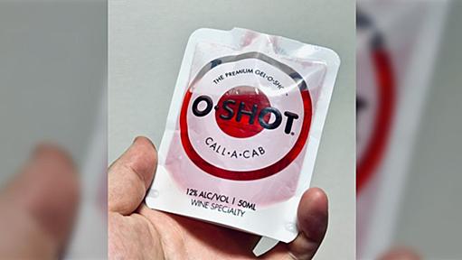 ドンキで売ってる酒ゼリー「O-SHOT」、アルコール分12%で完全にお酒なんだけどゼリーにしたら酒じゃなくって食品として売れるらしい。そんなん通るの？