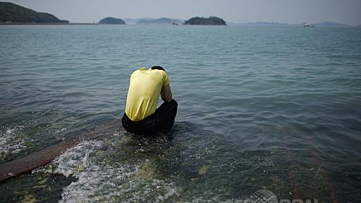 生徒が撮影した沈没前の韓国船内、14分で楽観的なムードが一転