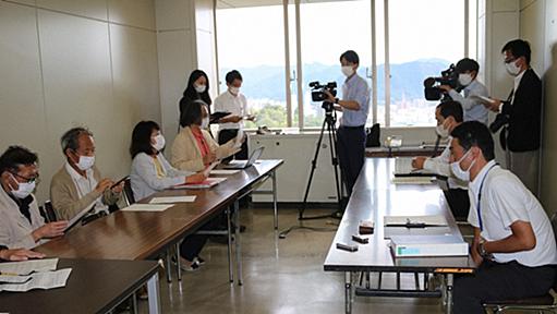 国葬の半旗掲揚指示は「職務命令」　山口県教委「従わなければ処分」 | 毎日新聞