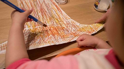 「子どもの絵の飾り方」を変えたら、愛娘の成長が“見える”ようになった（寄稿：ちょろげ） - ソレドコ