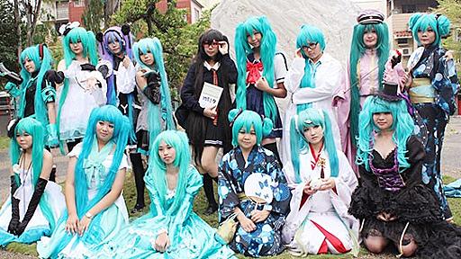 【圧巻】台湾の初音ミク人気がハンパない!!　公園に20人以上のミクが出現