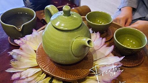 *生の蓮の花を使ったお茶「Fresh lotus tea」が堪能できる場所【Hien Minh Tea House】* - Xin Chao HANOI