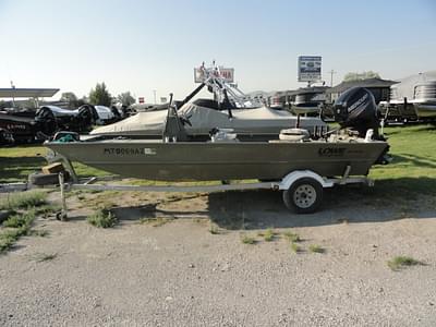 BOATZON | 2009 Lowe R1760CC