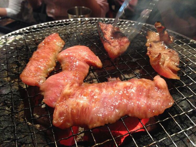 不思議な店だけど、肉はマジでうまい！！！