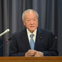 鈴木俊一財務相＝東京都千代田区の財務省で2023年9月13日、浅川大樹撮影