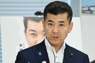 記者会見で質問に答える立憲民主党の泉健太代表＝国会内で2024年7月12日午後3時15分、平田明浩撮影