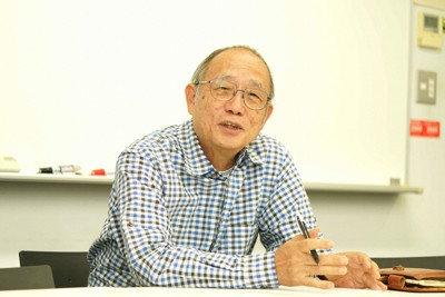 早稲田大学大学院経営管理研究科の山田英夫教授＝東京都新宿区の同大早稲田キャンパスで2024年9月12日午後3時56分、中島昭浩撮影