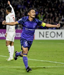 Toshihiro Aoyama celebrates after scoring for Sanfrecce Hiroshima in the first half of their Asian Champions League Two group-stage match against Hong Kong's Eastern at Edion Peace Wing Hiroshima on Dec. 5, 2024. (Kyodo)