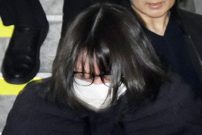 三菱UFJ元行員の46歳女性を逮捕　貸金庫から窃盗容疑で　警視庁