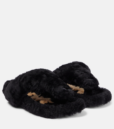 Loewe Ease Shearling Thong Sandals In Black