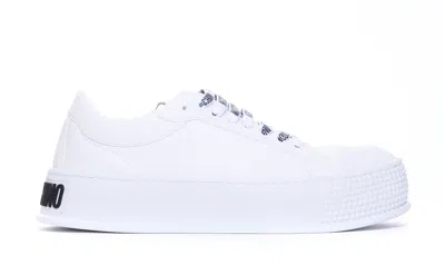 Moschino Logo-debossed Low-top Sneakers In Blanco