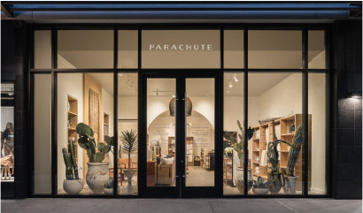 La grande sede del negozio fisico del brand Parachute