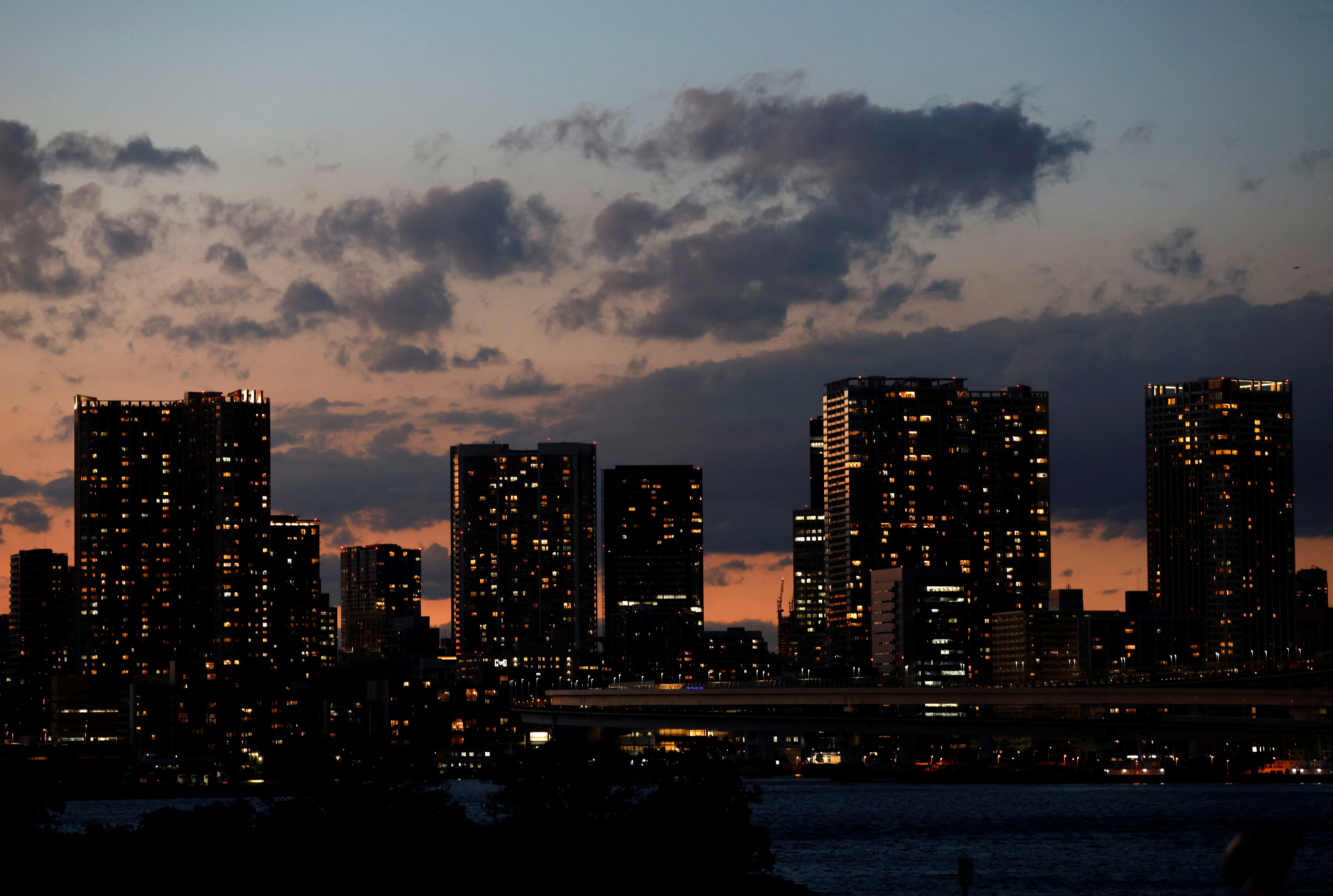 首都圏マンション、10月平均価格は9239万円　前年比で40％上昇