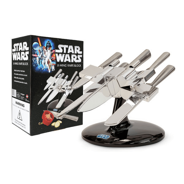 これなら男も料理を張り切る！？スターウォーズなナイフセットがかっこいい！ - X-Wing Knife Block