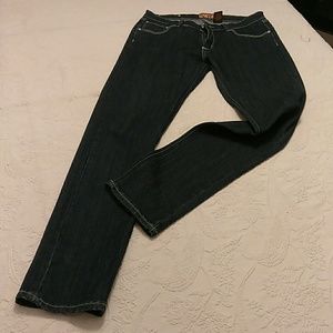 V-17 jeans