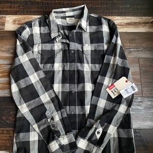 Van’s Men’s Medium Buffalo Plaid shirt NWT