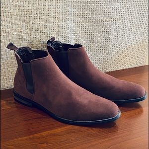 🌟HP🌟NWOT Samuel Brown Faux Suede Chelsea Boots by Harrison Myles 13