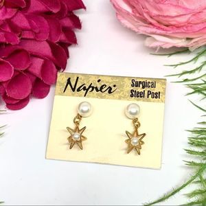 VINTAGE⚜️RARE NAPIER Golden Star & Pearl Dangly Earrings