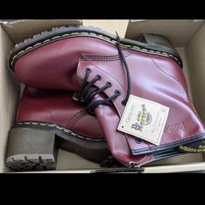 NWT OG vintage Dr.Martens Air Wait