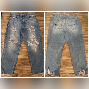 American Eagle Medium Wash Distressed Relaxed High Rise Sz 12S