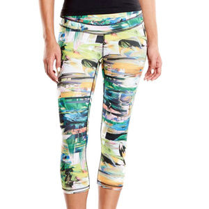 Lucy Studio Capri Blurred Floral