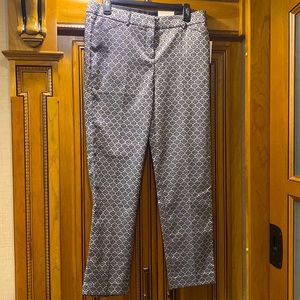 NWT Cleo Pattern Pants - fit for EVERY BODY relaxed through hip & thigh Size 8