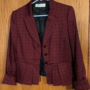 Tahari Adam s Levine Womens suit jacket size 4 red and black pattern