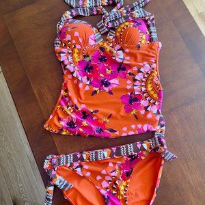 Leilani tankini top and bottoms, size 8