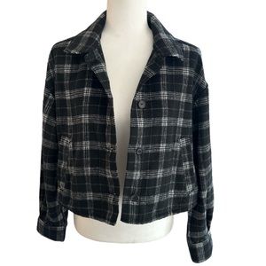 Divided Cropped Button Down Shirt Shacket  Black Grey Plaid Size Small