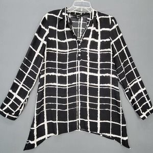 Gnw Women Shirt Size M Black White Preppy Plaid Button V-Neck Asymmetrical Hem