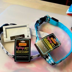 New Set of 2 Lightup Pet Collars and Magnetic Photo Frame