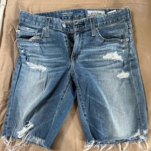 AG Denim - the Nikki Short 27R