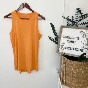 Athleta Long Workout Tank in Tangerine Sz M