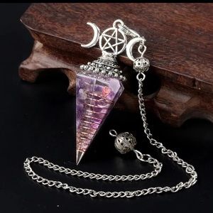 $6 AMETHYST PENDULUM TRIPLE MOON GODDESS. NEW. $6 IF BUNDLED