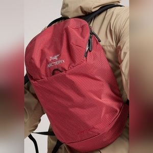 BNWT Arcteryx Konseal 15 backpack
