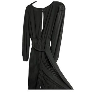 Black pleaded long sleeve jumpsuit size 1x